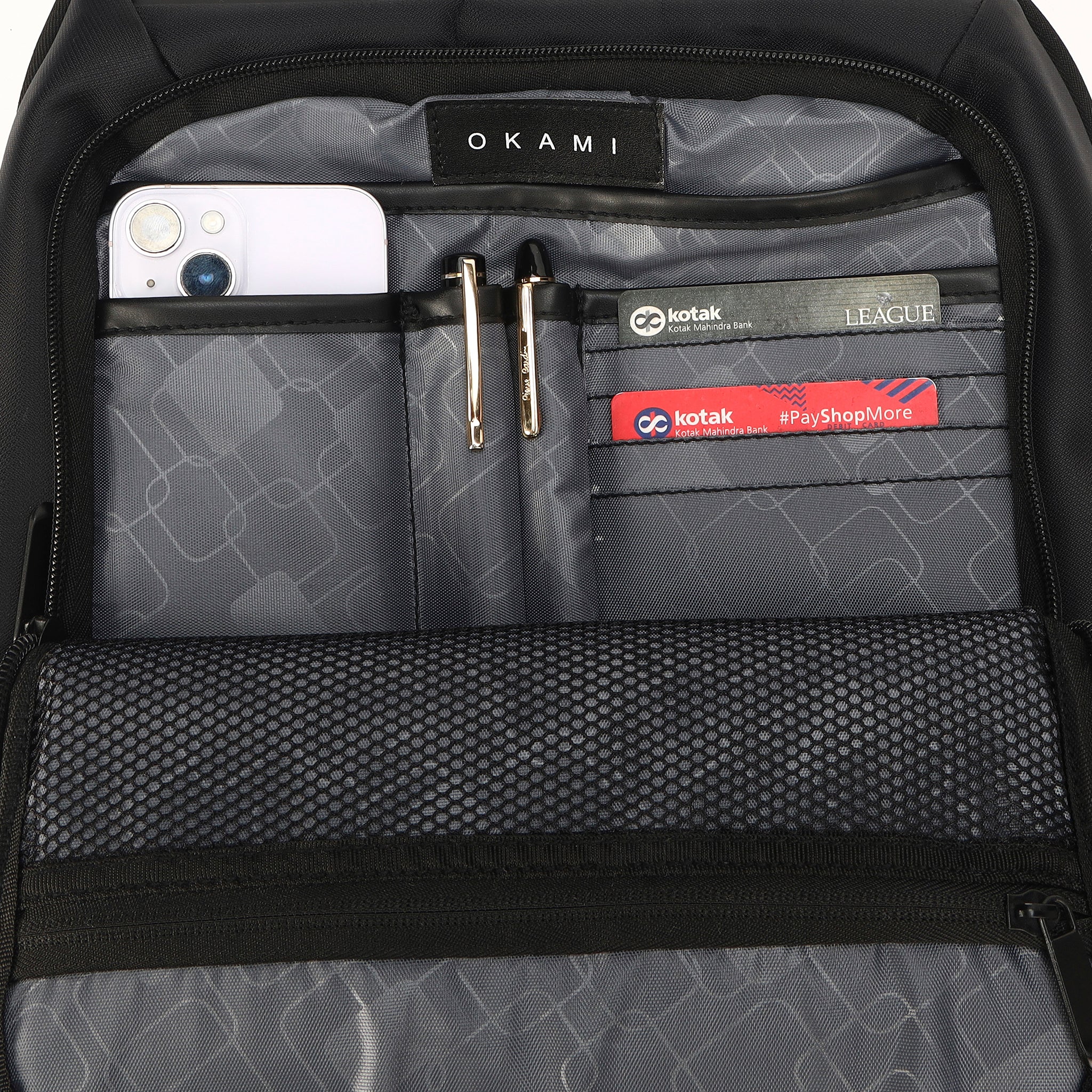 Overnighter Laptop Backpack – 30L Travel-Ready, Water-Resistant, USB Charging, Fits 15.6" Laptops